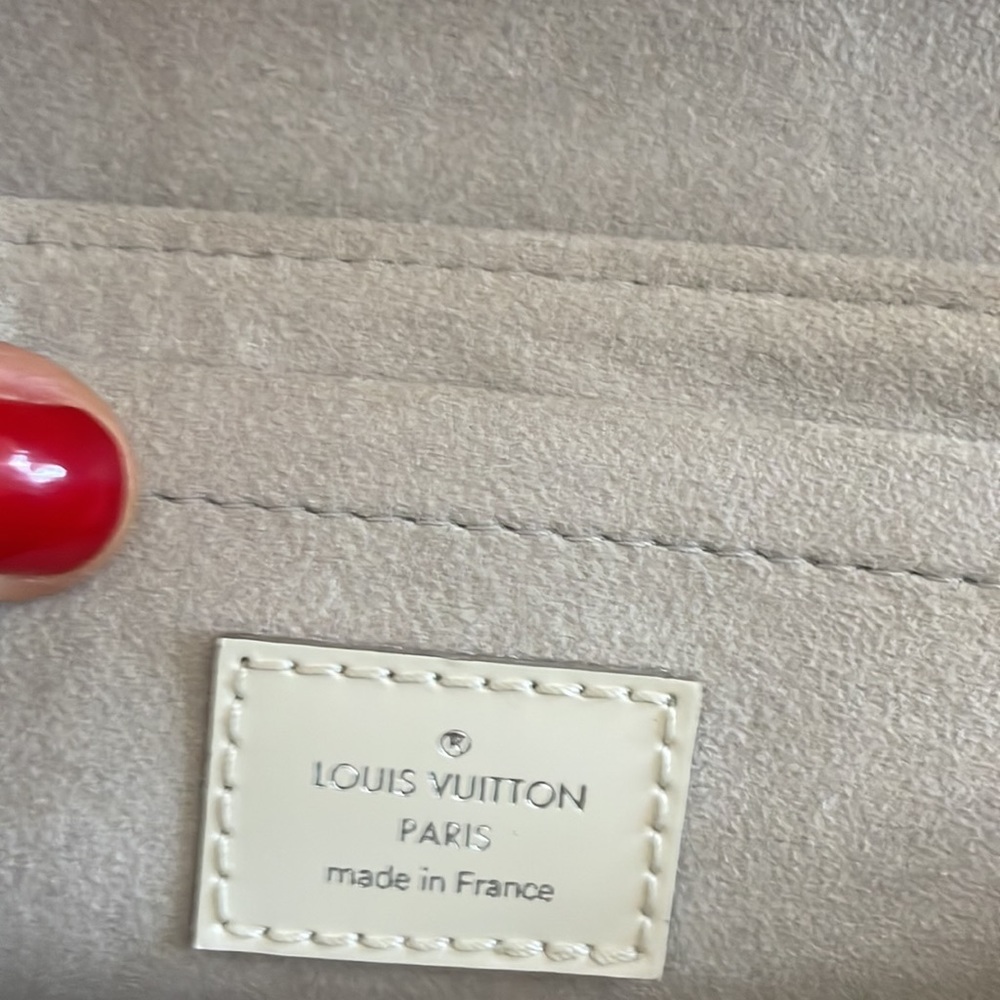 Louis Vuitton Epi Leather Montaigne Clutch Bag - Picture 9 of 15